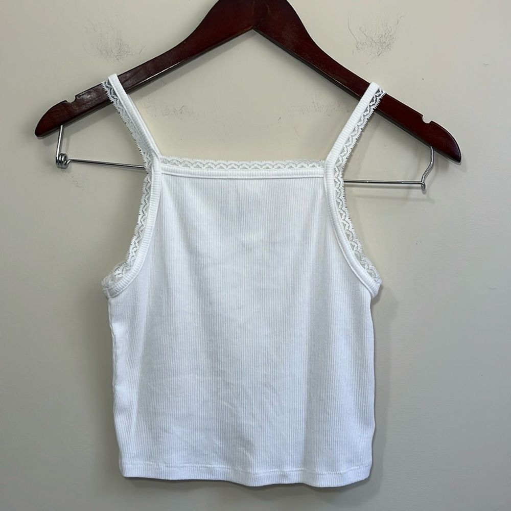 American Eagle Women’s Daily Fave Cropped Lace Trim Cami Size Small